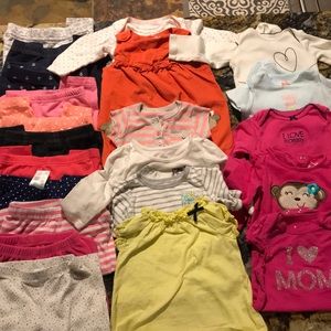 Lot of baby girls 9 month clothes